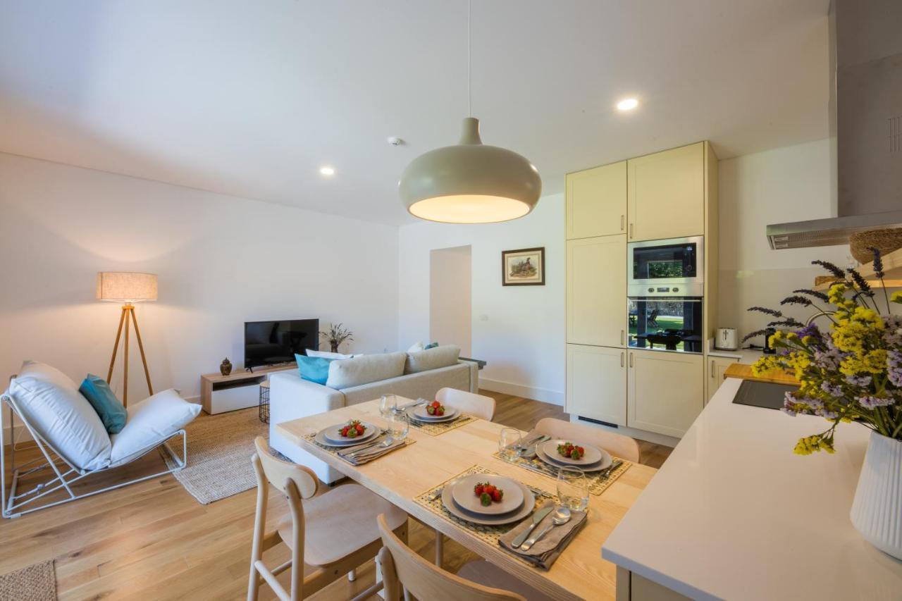 Linden Tree House A And B Apartment Caldelas Exterior photo